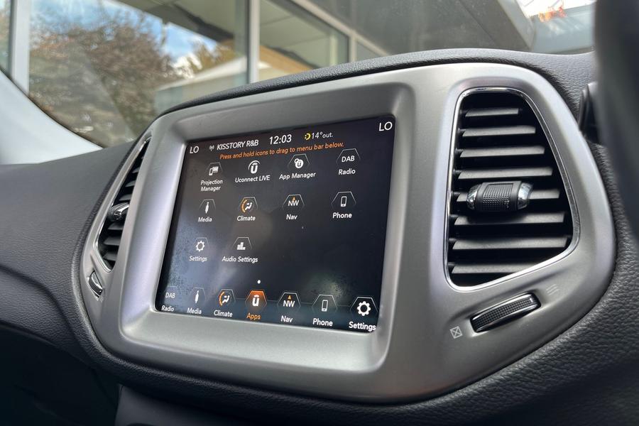Jeep Compass Photo autoimg-67e02fc0171c6482fd4d3b24671bb53560442e9e.jpg