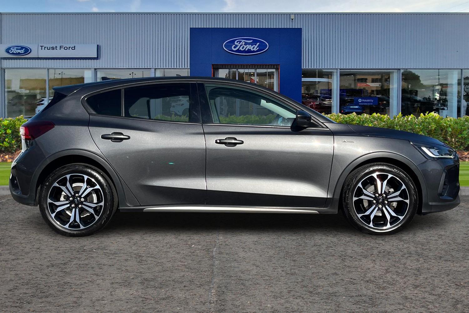 Ford FOCUS Photo 2