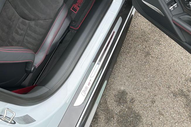 AUDI R8 Photo 33