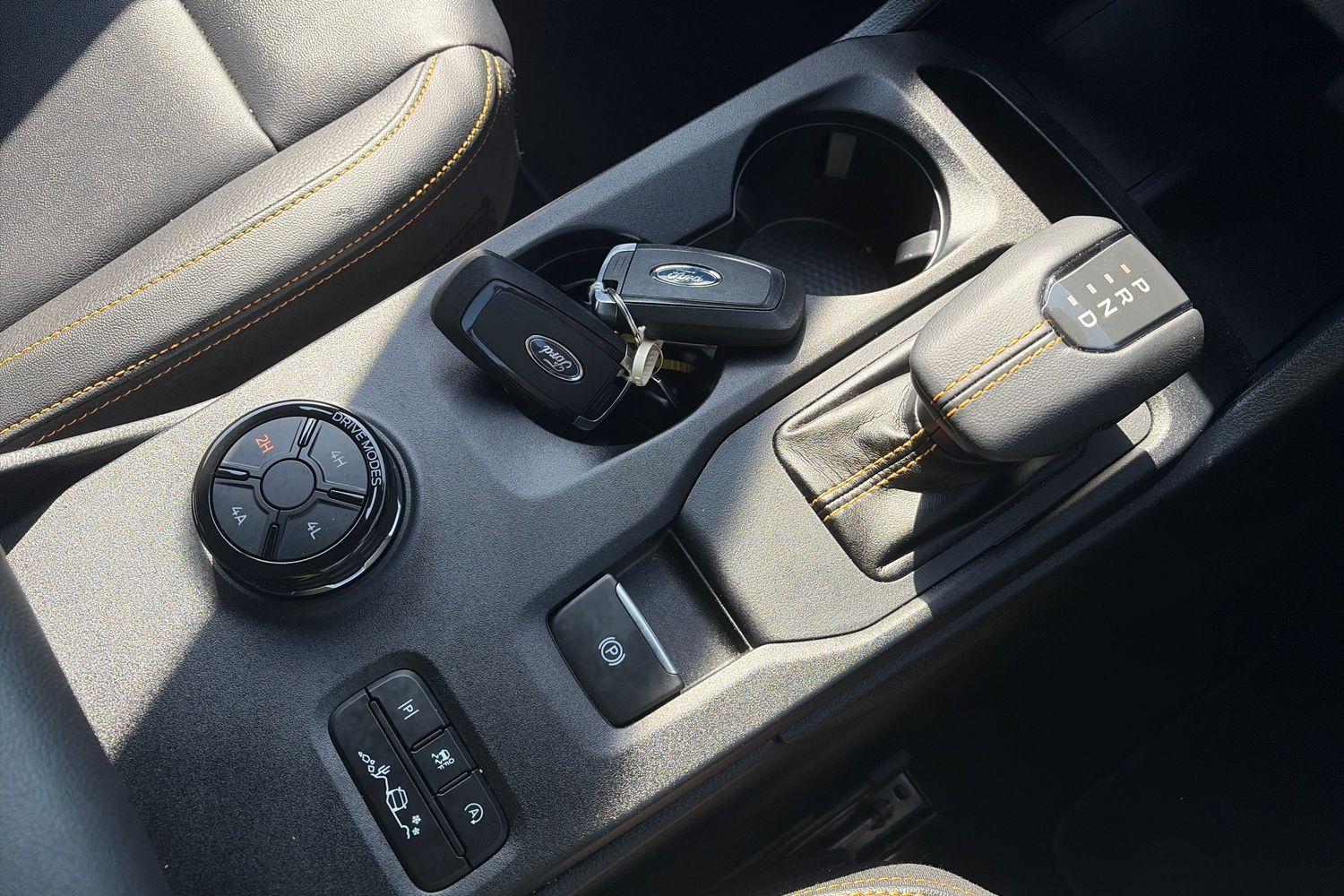 Ford RANGER Photo 31