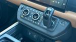 Land Rover Defender Photo 12