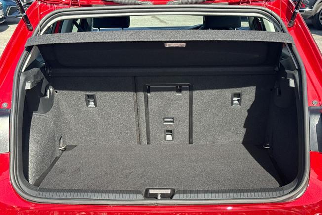 VOLKSWAGEN Golf Photo 12