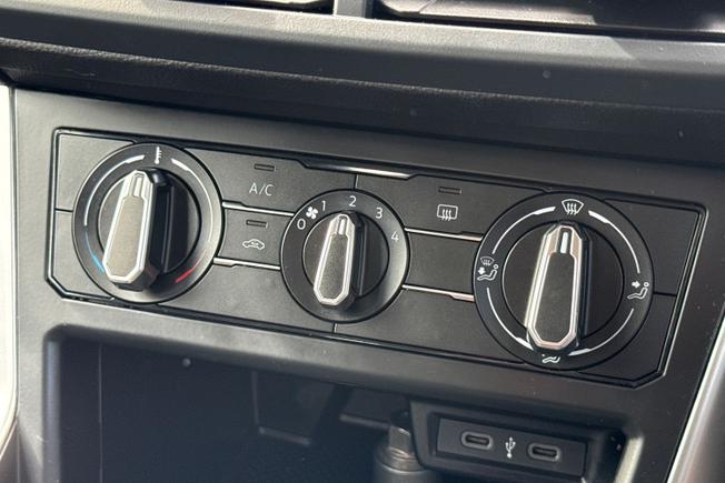 VOLKSWAGEN Polo Photo 33