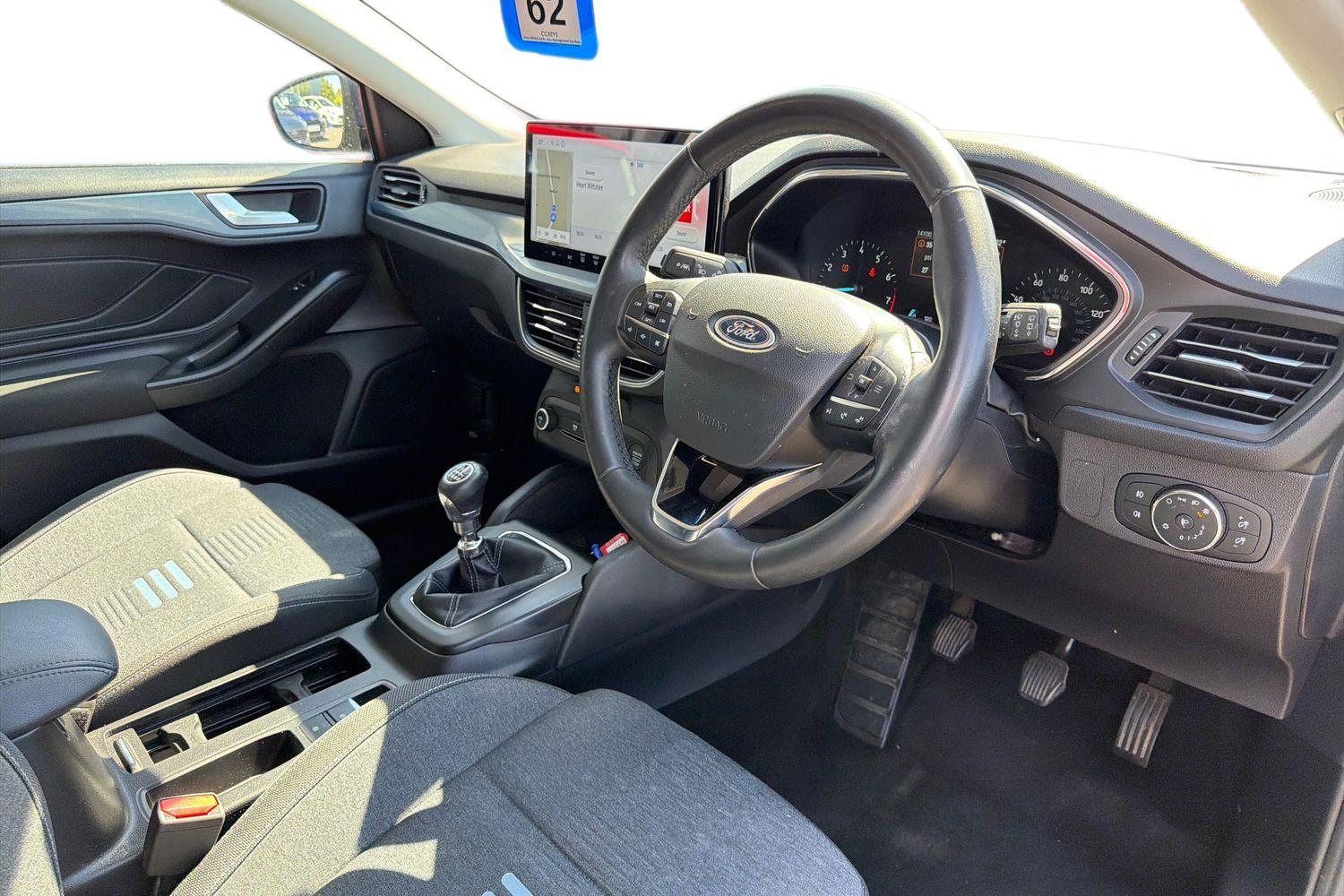Ford FOCUS Photo 8