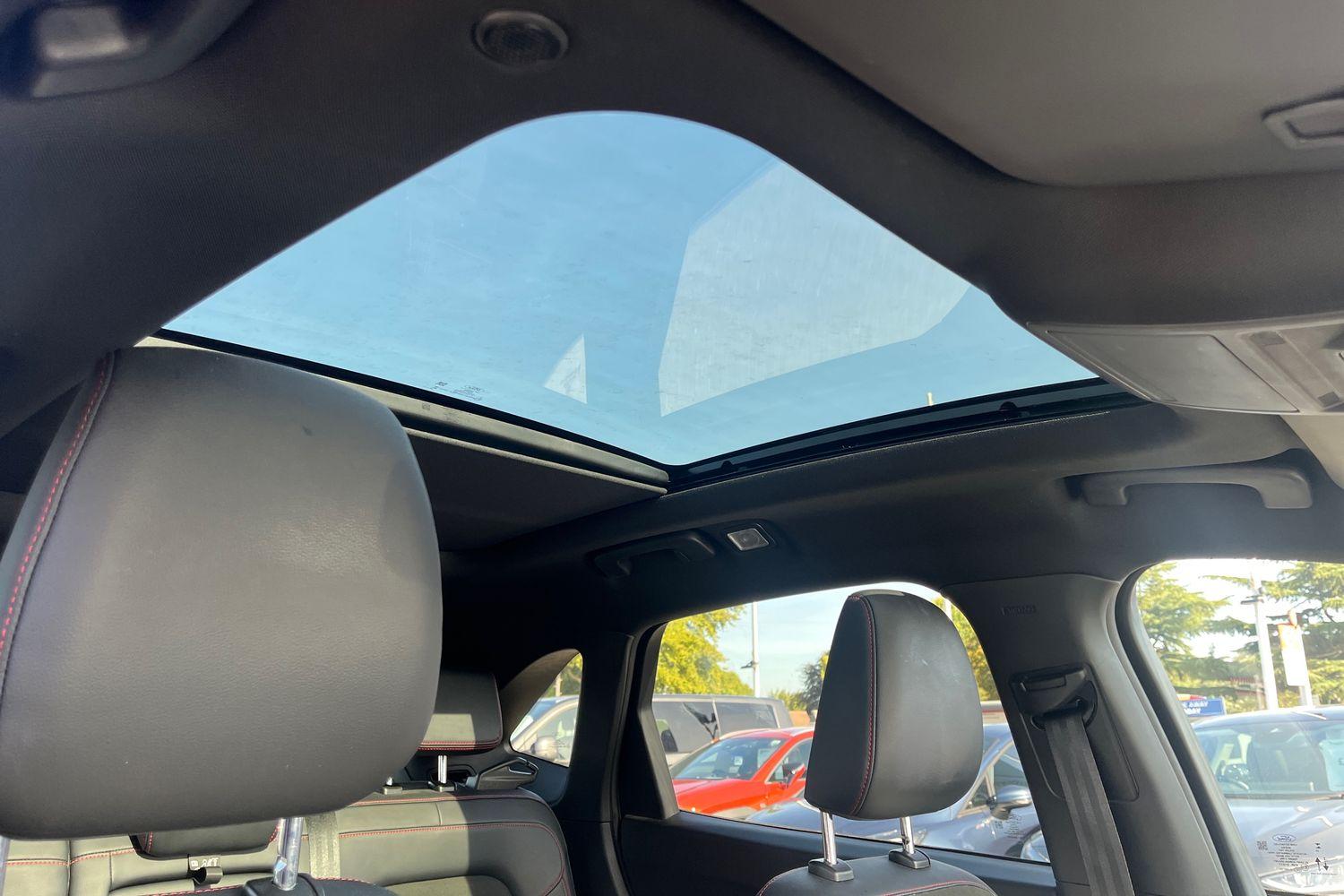 Ford KUGA Photo 28