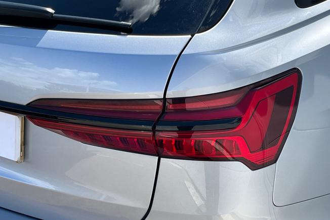 AUDI Rs6 Avant Photo 18