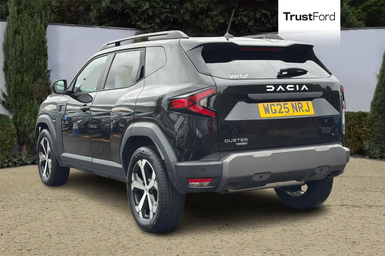 Dacia DUSTER Photo 1