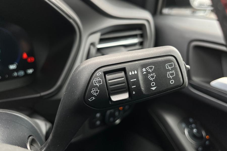 Ford FOCUS Photo autoimg-67f0cf14f99c984f05df5dd1f72120966fc81dff.jpg