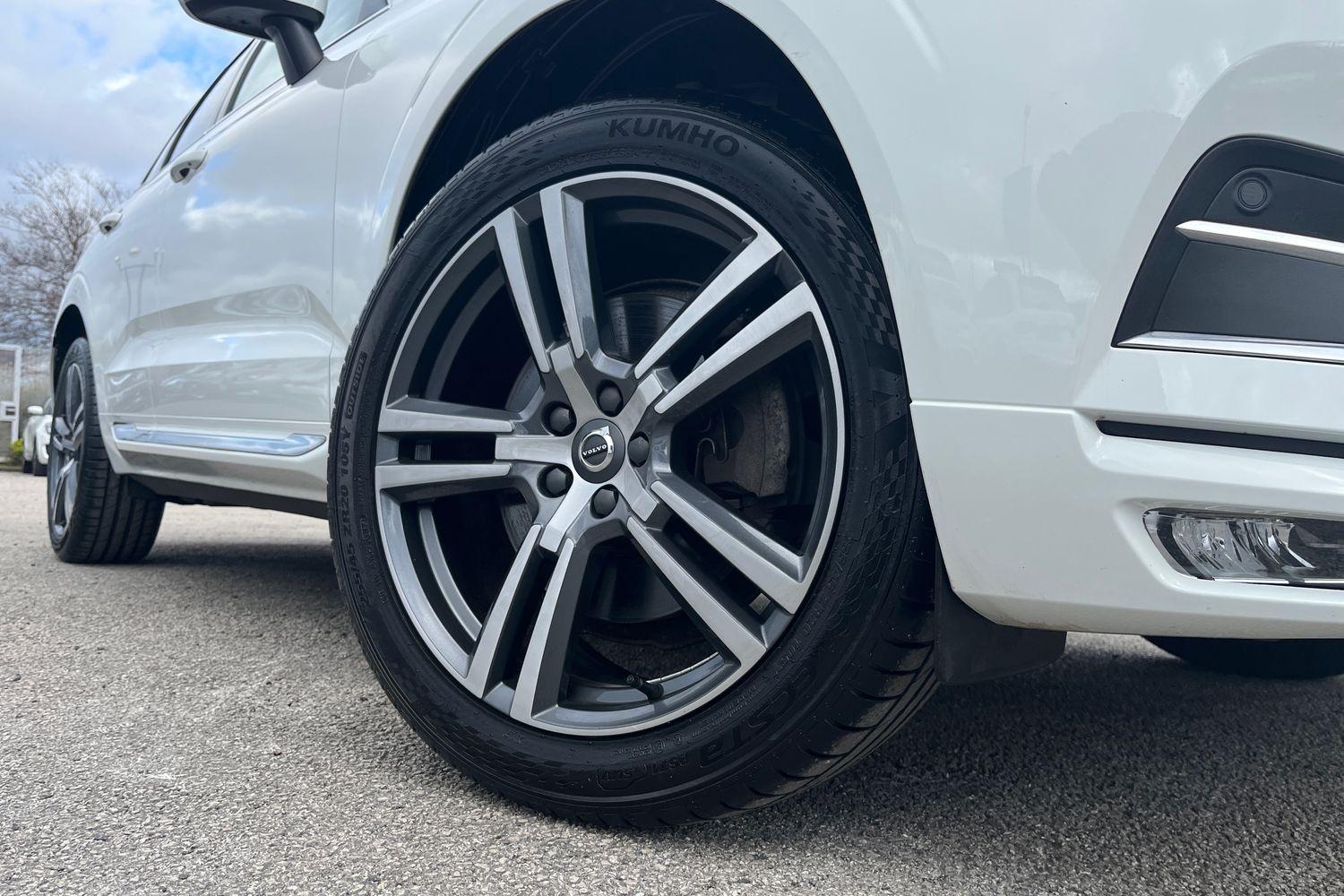 Volvo XC60 Photo 7
