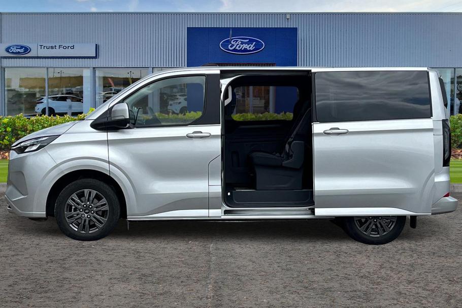 Used Ford TOURNEO CUSTOM WN26TWF 5