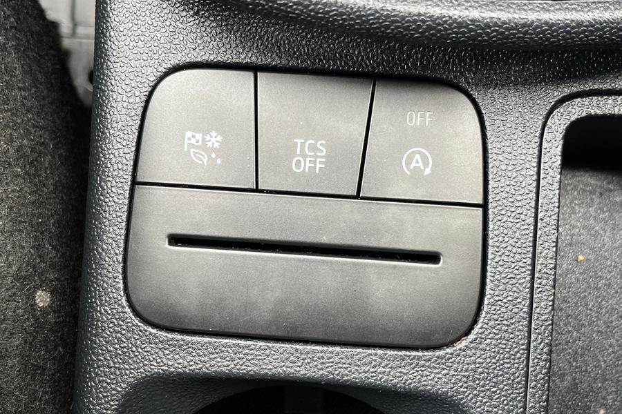 Ford Fiesta Photo autoimg-67f3a3661da49721a254e5bcbb93c8f31db892c1.jpg