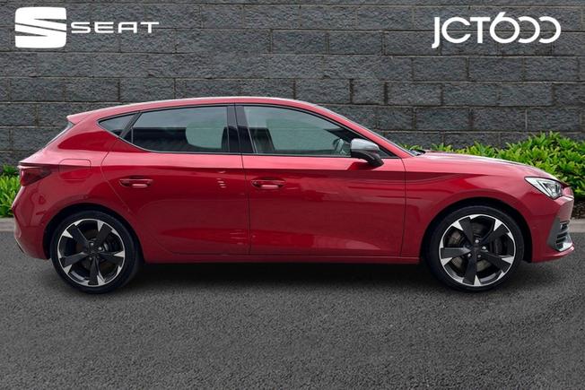 CUPRA Leon Photo 4