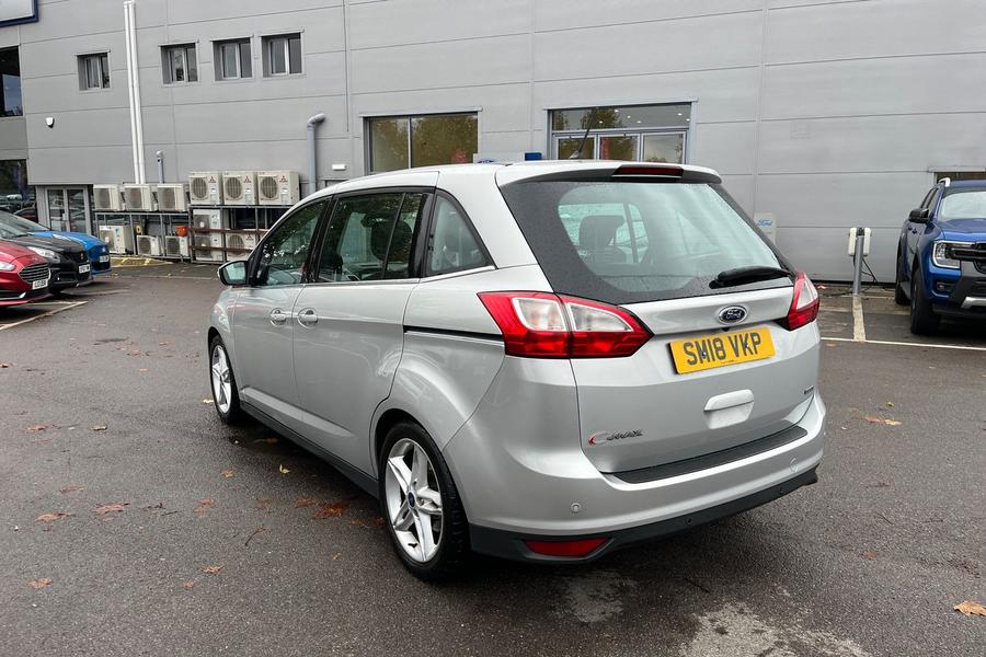 Ford GRAND C-MAX Photo autoimg-67f8dba9cac47c58739bce251a5f0fa672ab0461.jpg