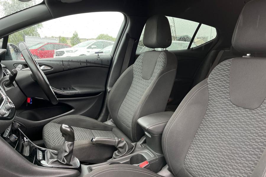 Vauxhall Astra Photo autoimg-67f941942662f5cc7f99d532e4d29f103bd5e6c5.jpg