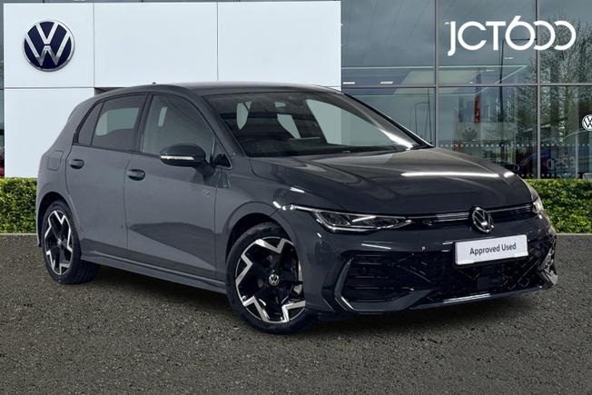 Volkswagen Golf Photo 1