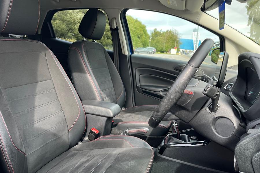 Ford EcoSport Photo autoimg-67fc9f05bad61bd8922e33a3e419bb12e494a746.jpg