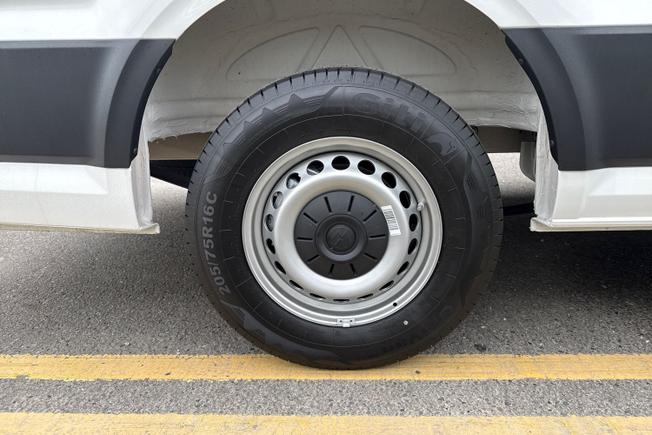 VOLKSWAGEN Crafter Photo 24