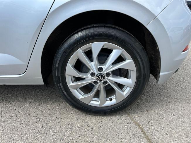 VOLKSWAGEN Polo Photo 27