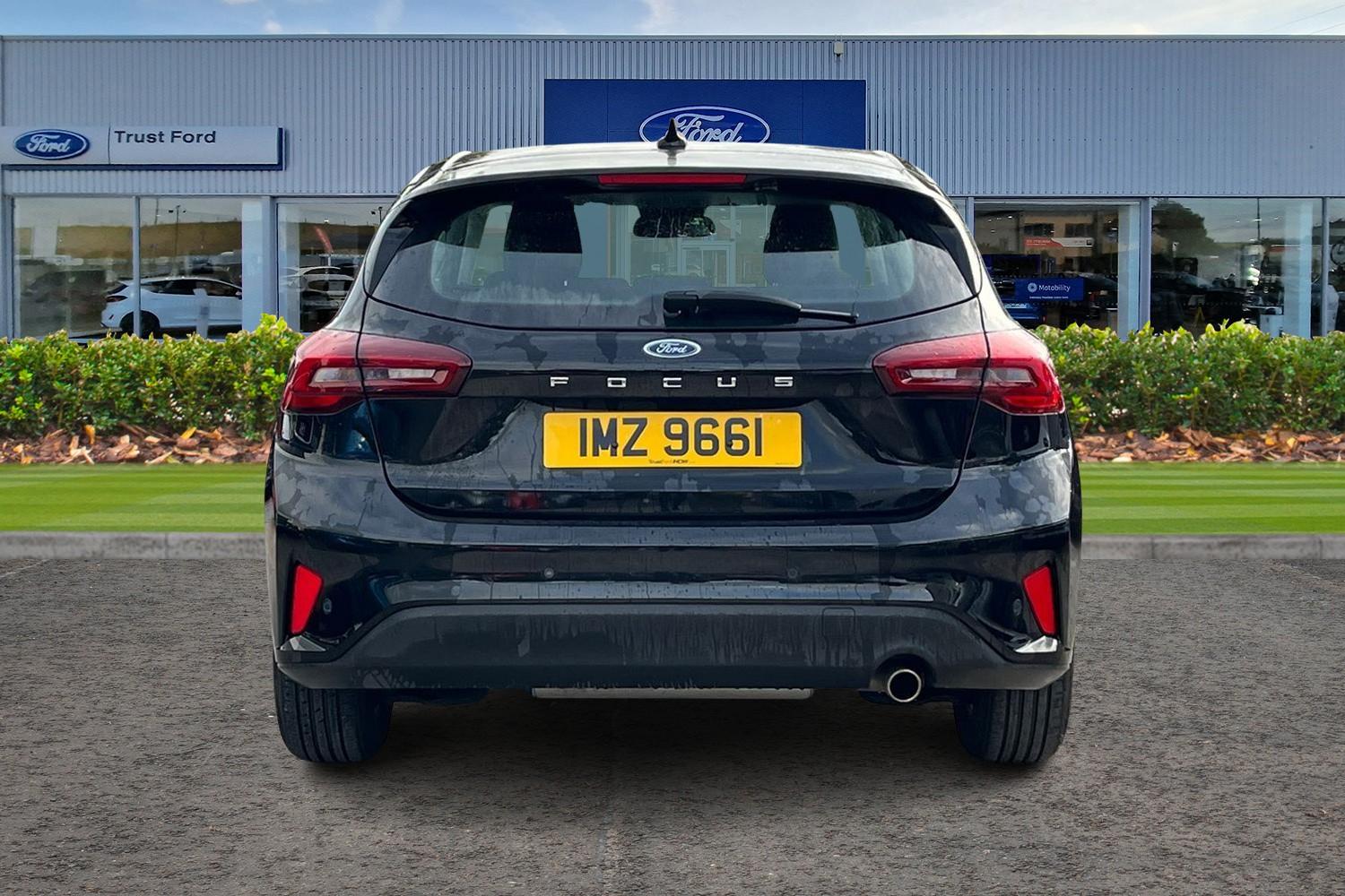 Ford FOCUS Photo 6