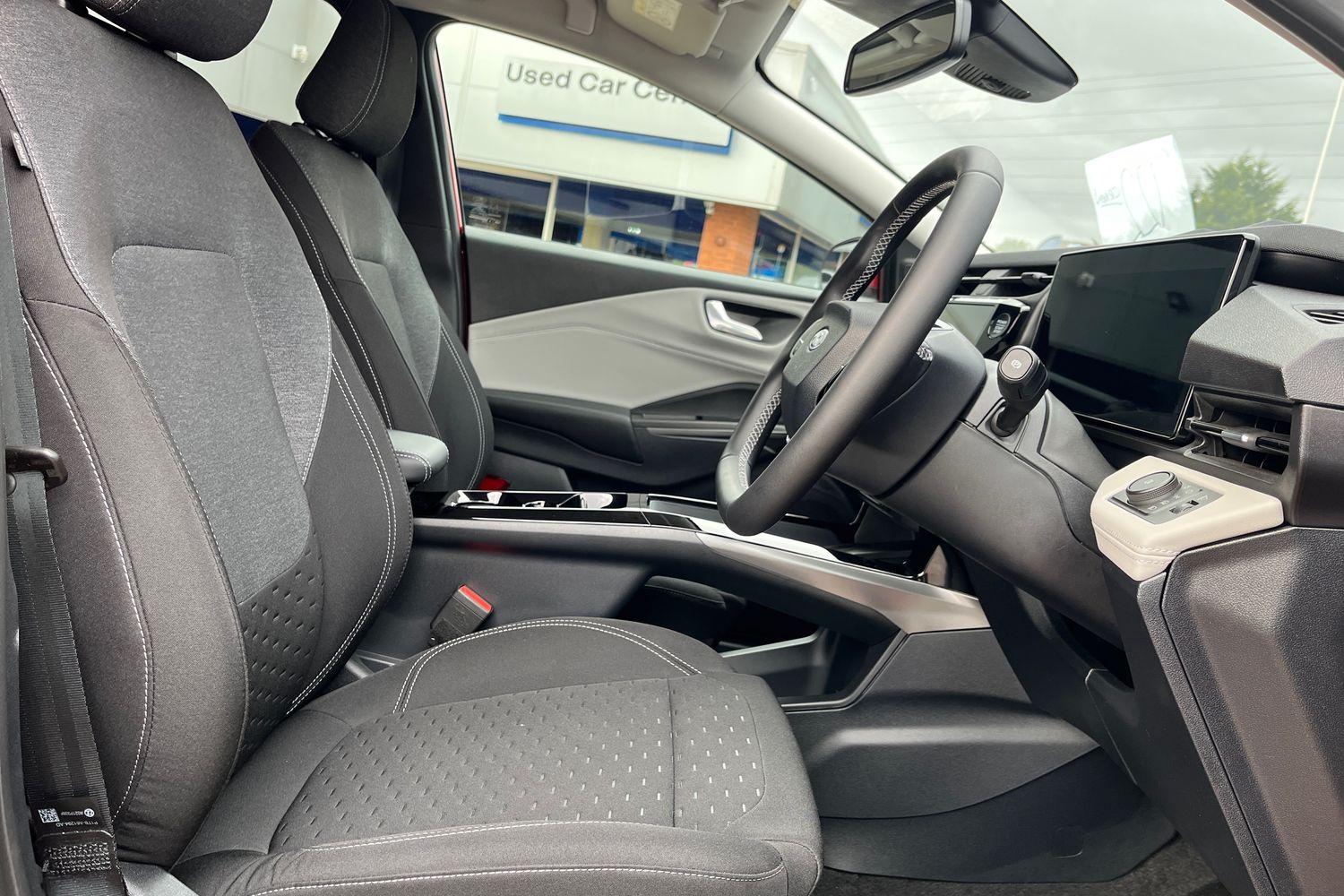 Ford Puma Gen-E Photo 16