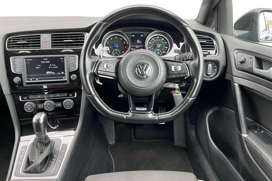 Volkswagen GOLF Photo autoimg-68073640a9be789c0f42409eeaeb88d4203d5302.jpg
