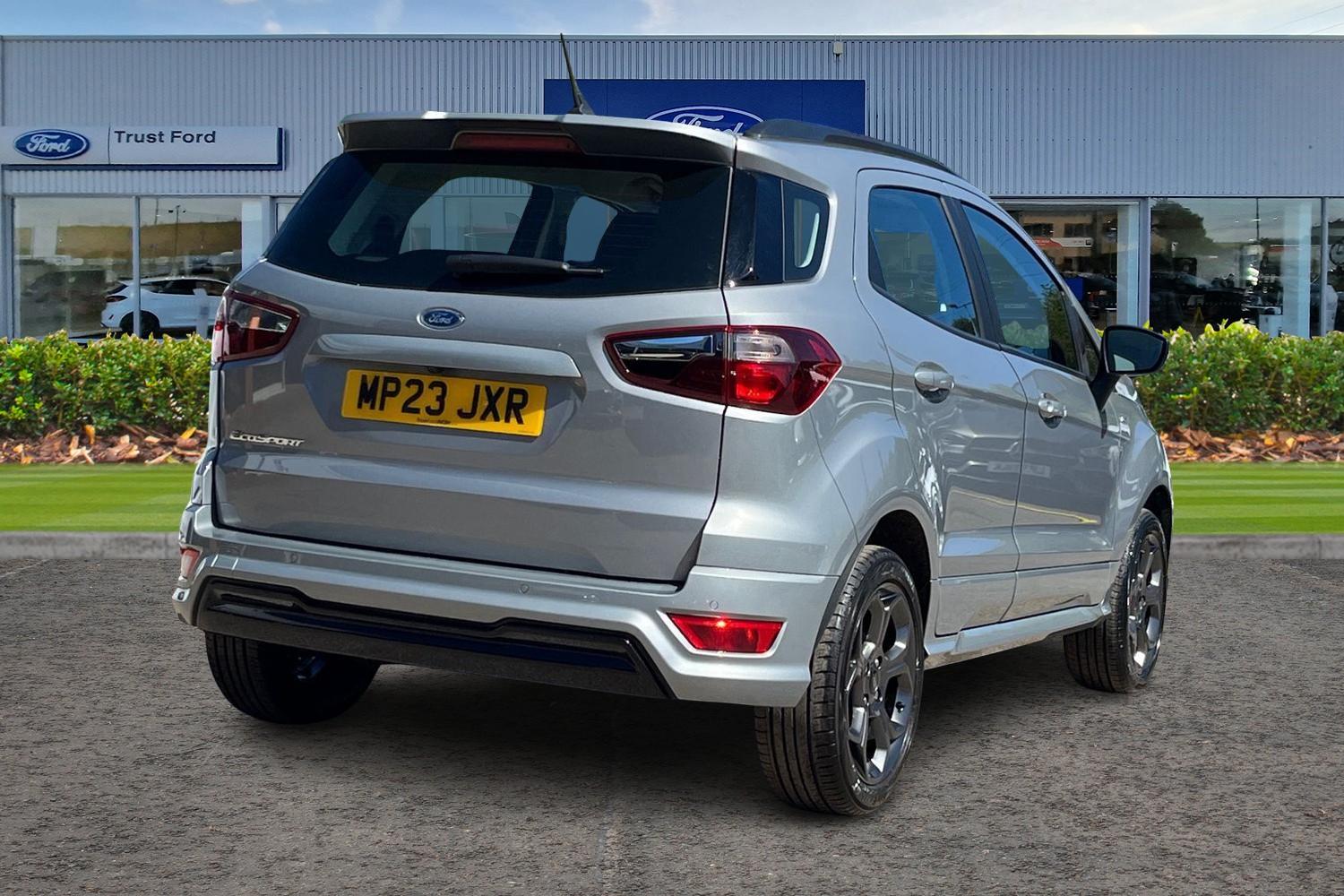 Ford EcoSport Photo 3