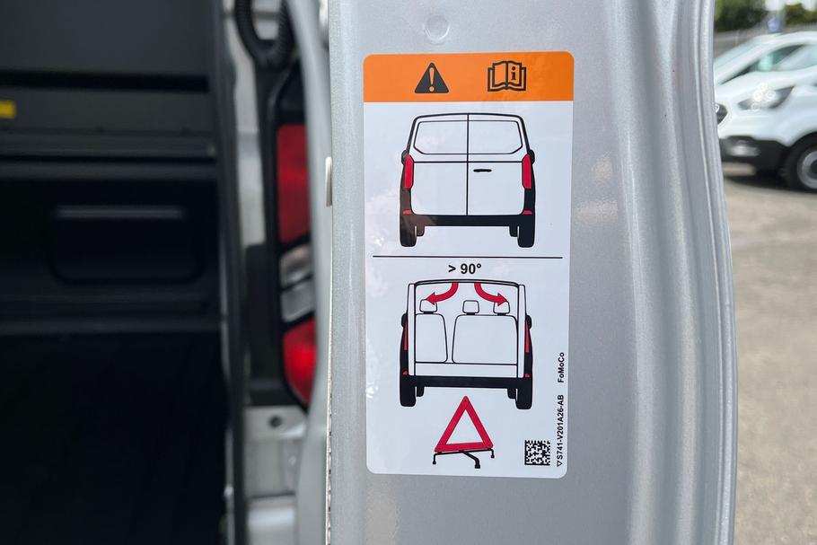 Used Ford TRANSIT CUSTOM KMZ9896 24