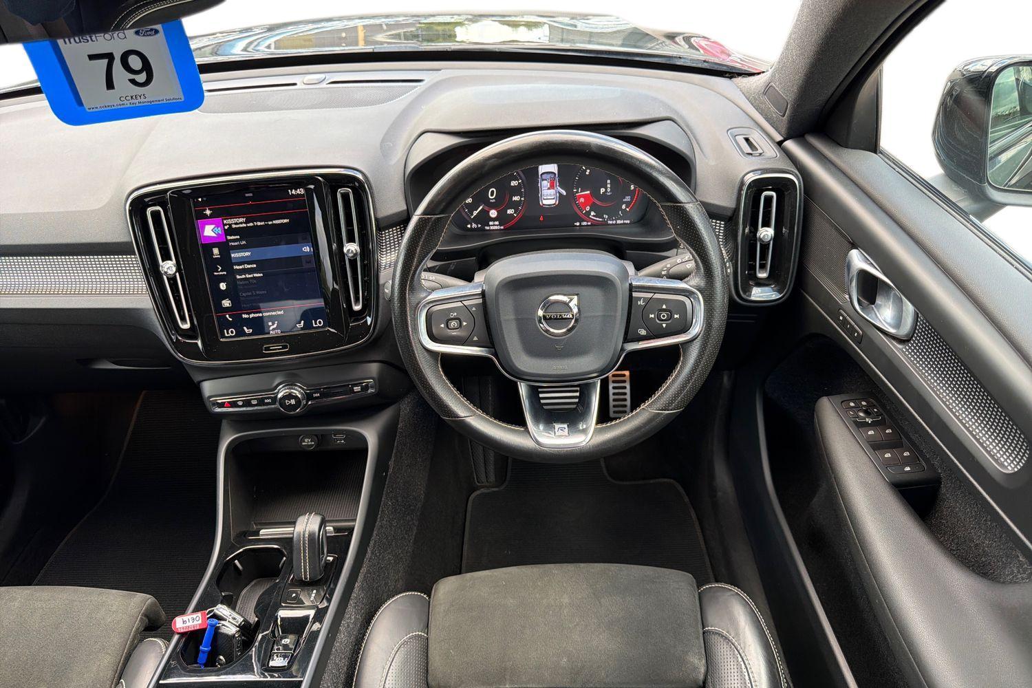 Volvo XC40 Photo 10