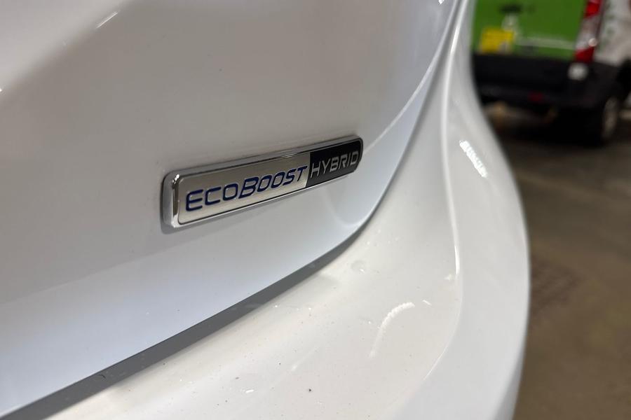 Ford FIESTA Photo autoimg-680d26db3ad50a2d9adabd1d6a75a1b022a16646.jpg