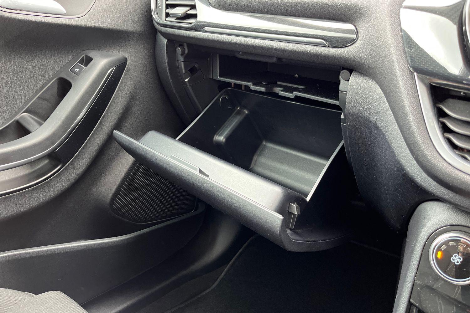 Ford PUMA Photo 32