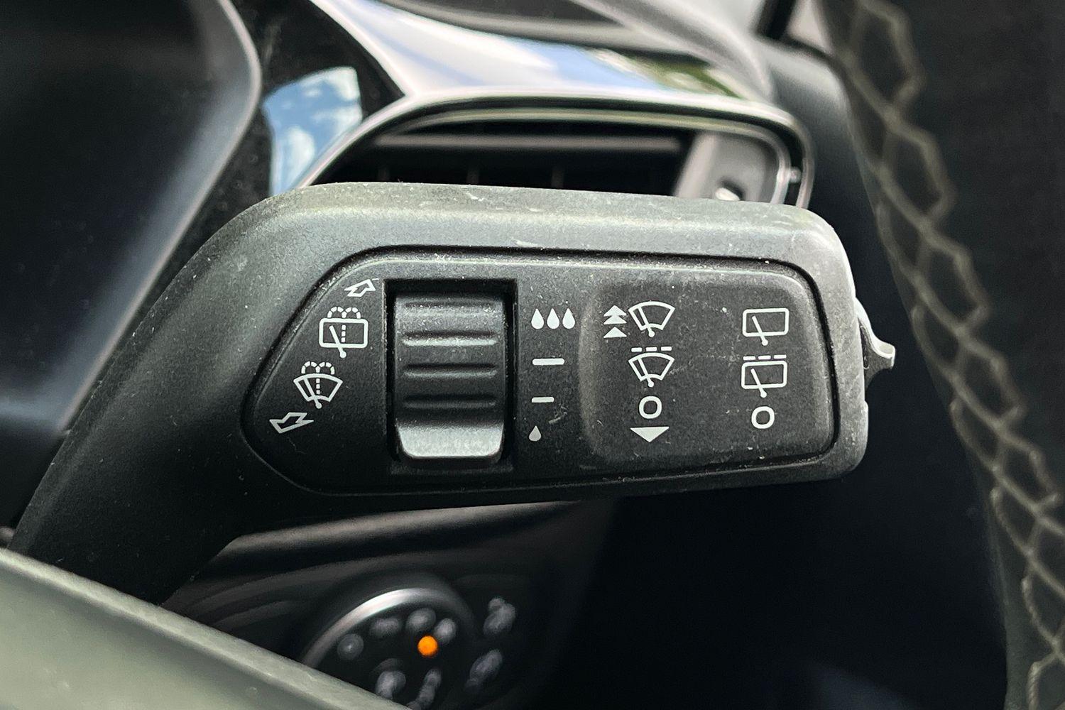 Ford Fiesta Photo 14