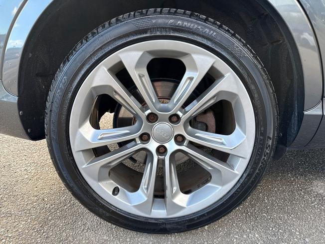 AUDI Q3 Photo 32