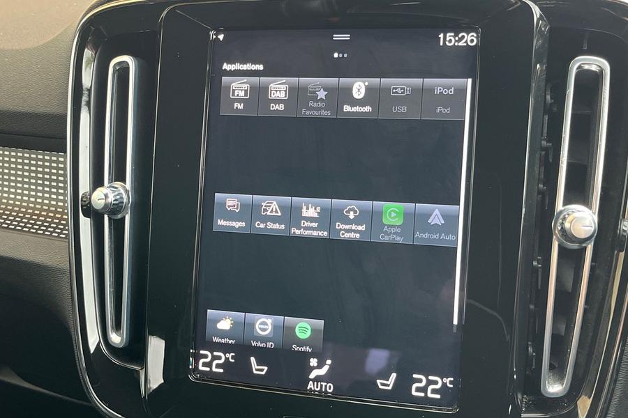 Volvo XC40 Photo autoimg-681fac5bda720fee86a6fa85f0495c60ebd2257a.jpg