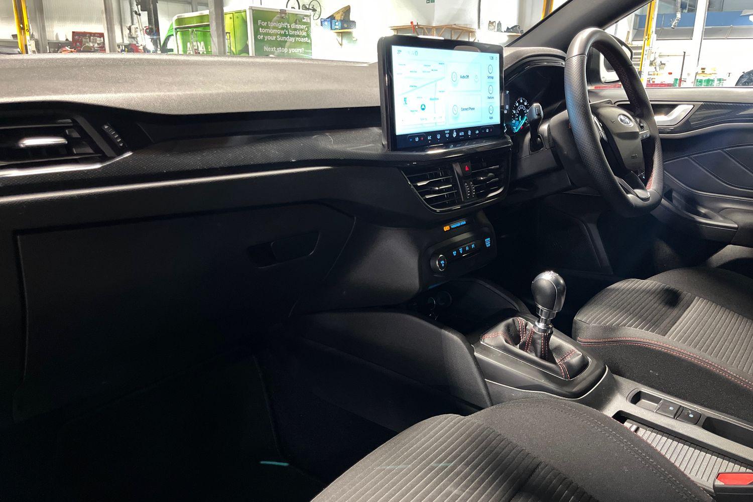 Ford Focus Photo 17