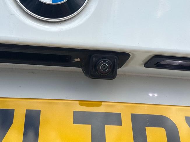 BMW 3 Series Photo 29