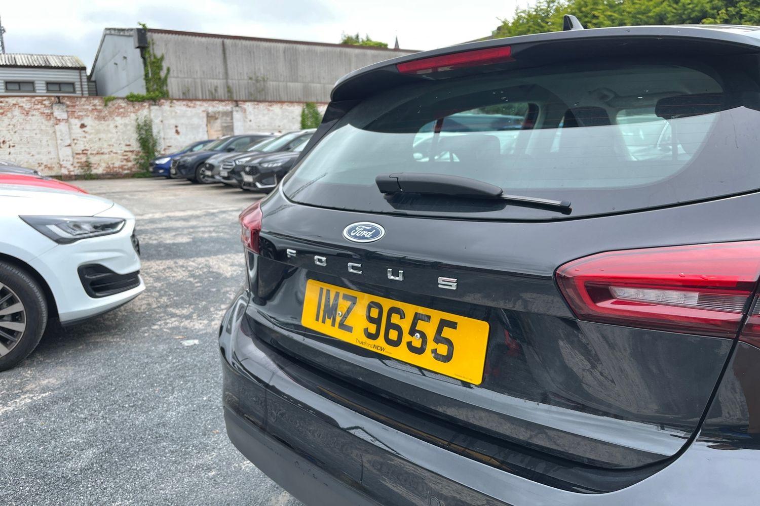 Ford FOCUS Photo 39