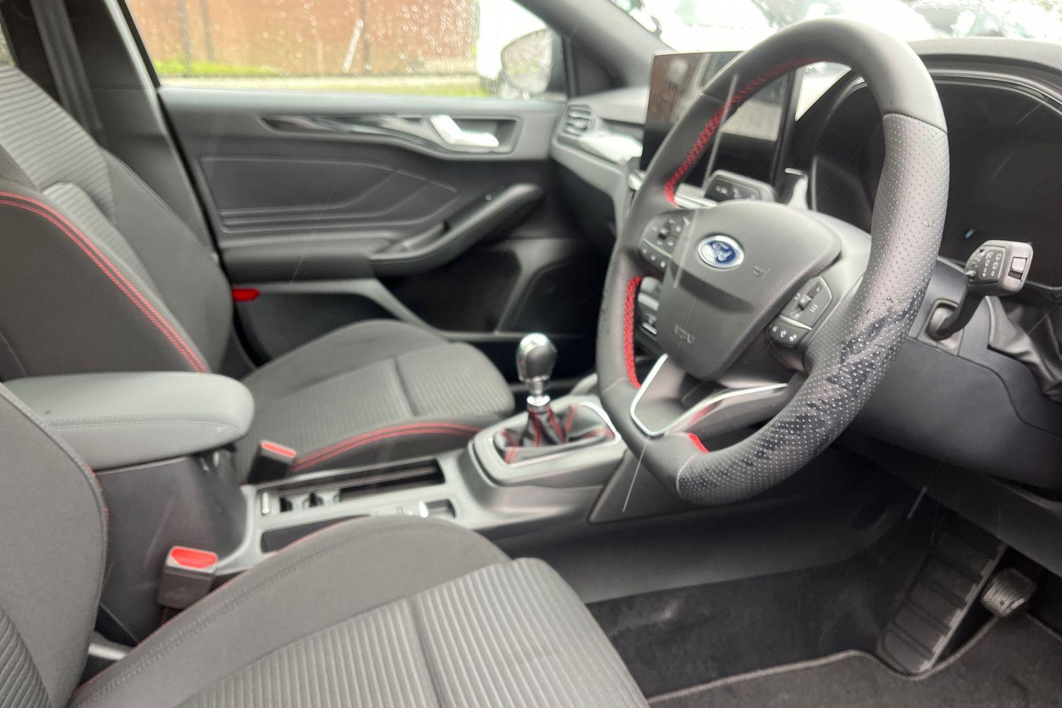 Ford Focus Photo 16