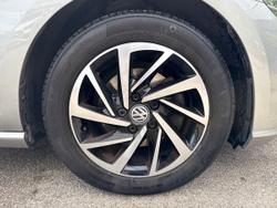 Volkswagen Golf Photo 5