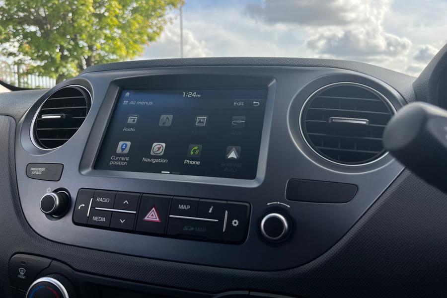 Hyundai i10 Photo autoimg-6828d0c07356f60cd7fcc056378e8c264a2256cd.jpg