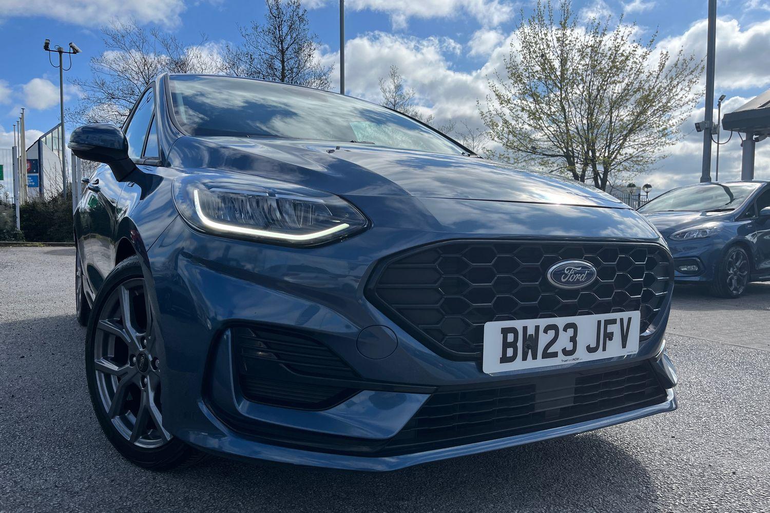 Ford FIESTA Photo 36