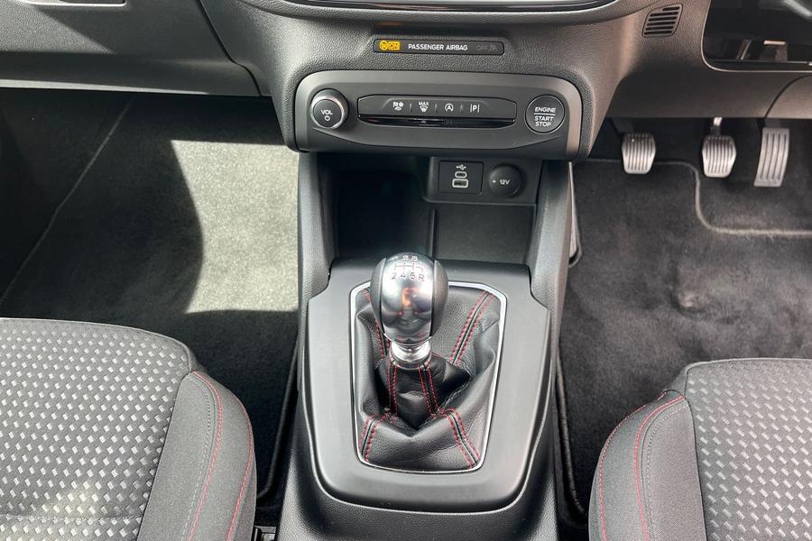 Ford Focus Photo autoimg-6834f6b8eba479a3e29422042e4dd02853c3e855.jpg
