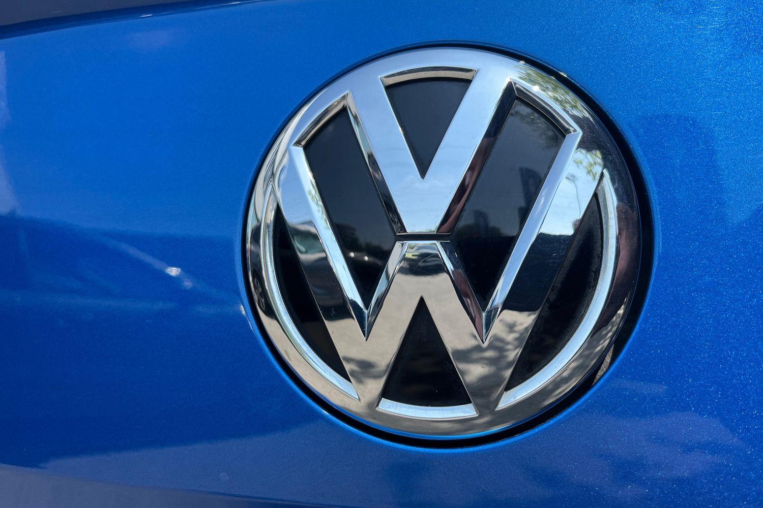 Volkswagen T-ROC Photo 39