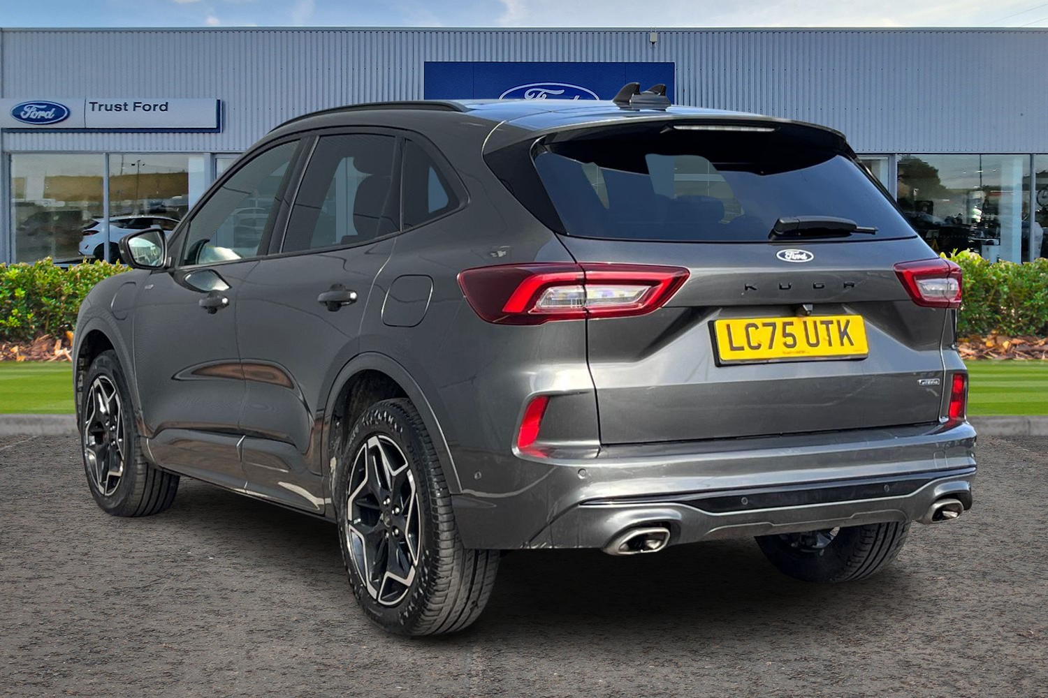 Ford KUGA Photo 1