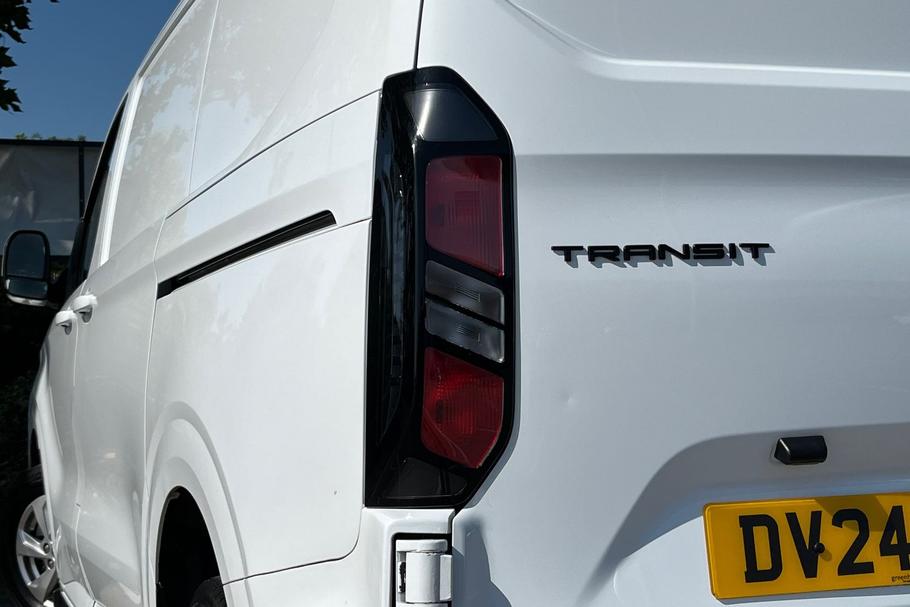 Used Ford TRANSIT CUSTOM DV24HLE 28
