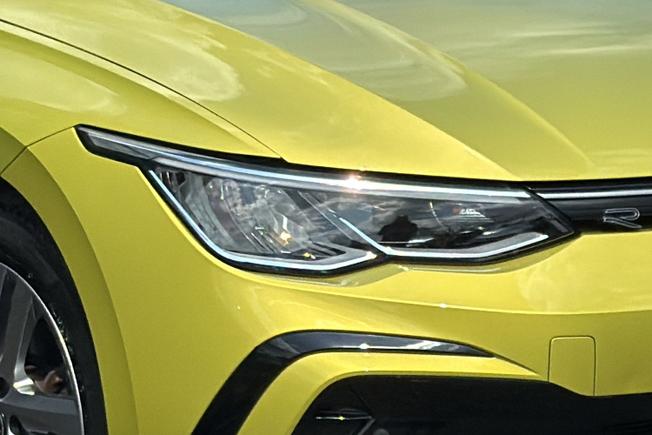 VOLKSWAGEN Golf Photo 19