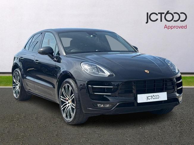 PORSCHE Macan Photo 1