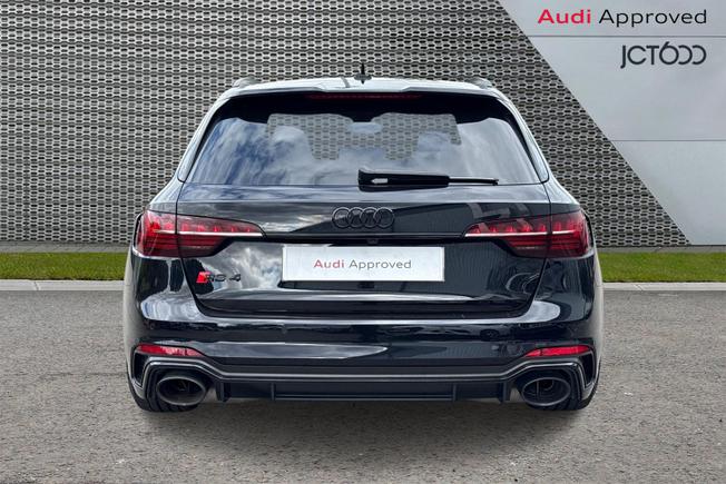 AUDI Rs4 Avant Photo 7