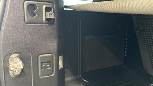 Land Rover Defender Photo autoimg-68417bfa58c987c063e1914b4418543d9486e526.jpg