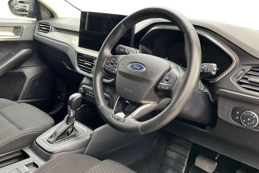 Ford FOCUS Photo autoimg-684523049a4b24c764066d6d016fe6f85e46f194.jpg