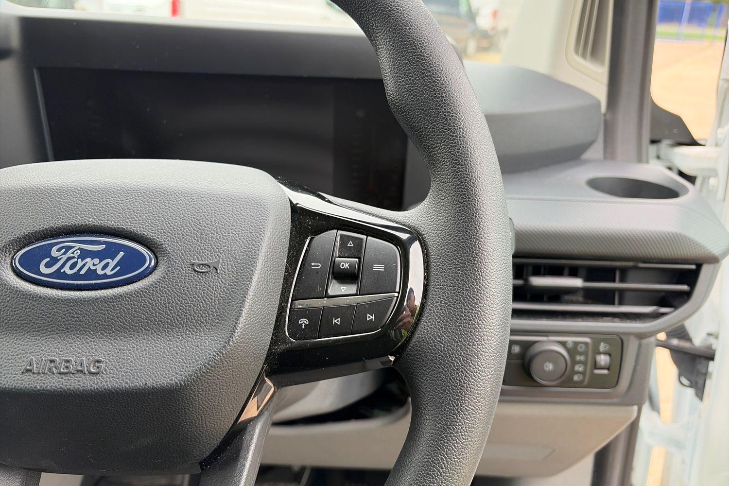 Ford TRANSIT CUSTOM Photo 31
